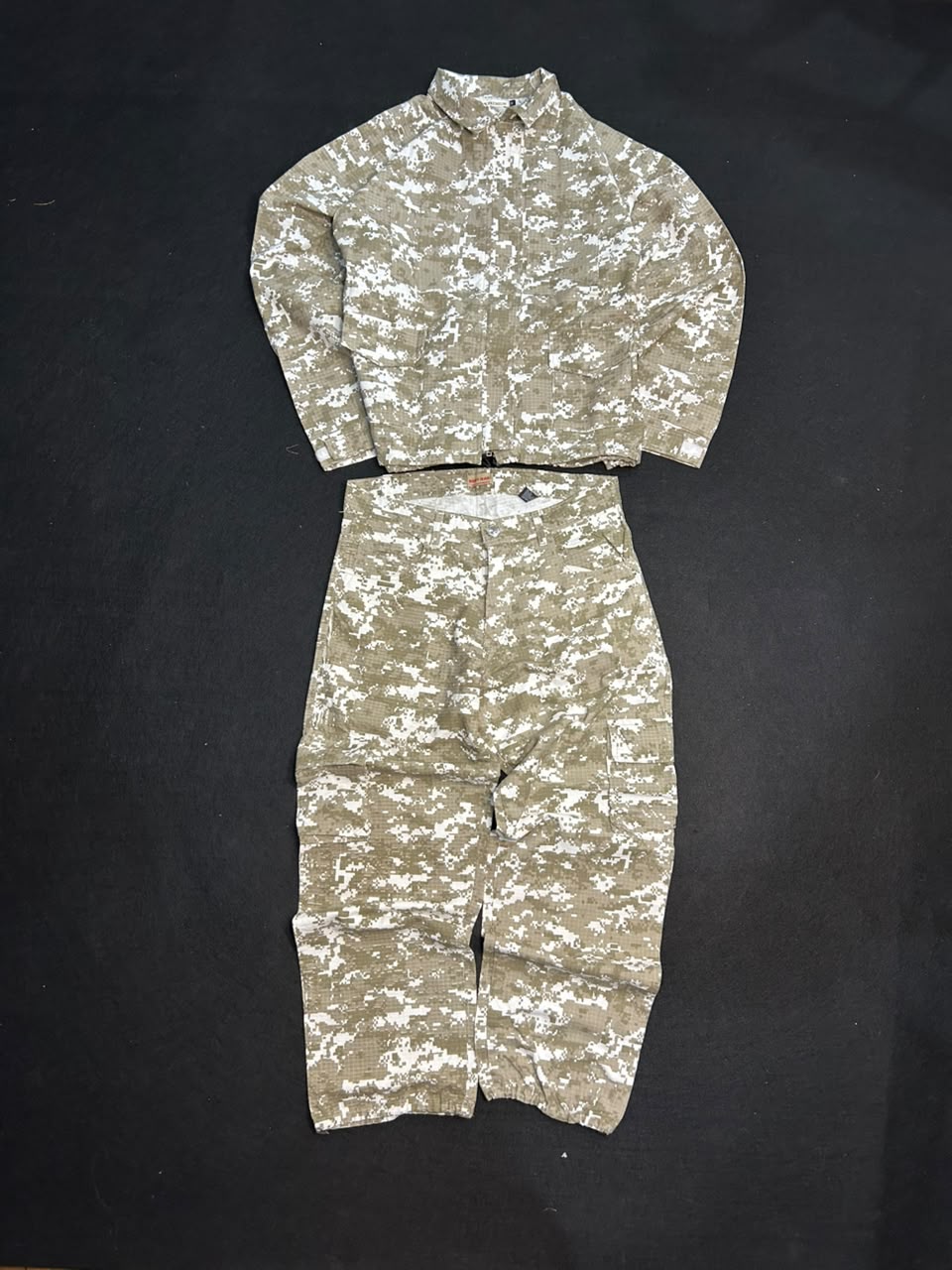 Conjunto camufaldo Pixel