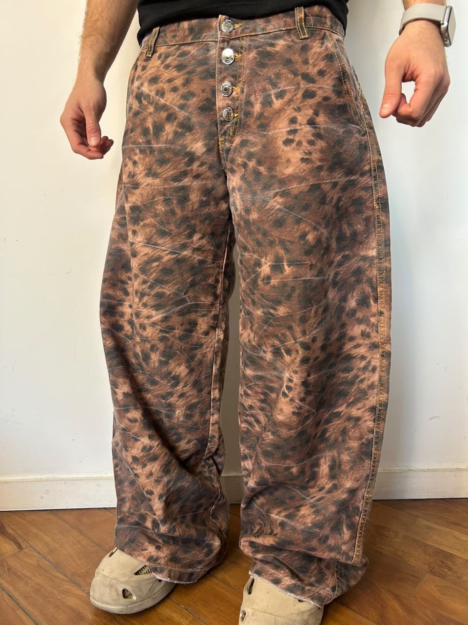Baggy animal print
