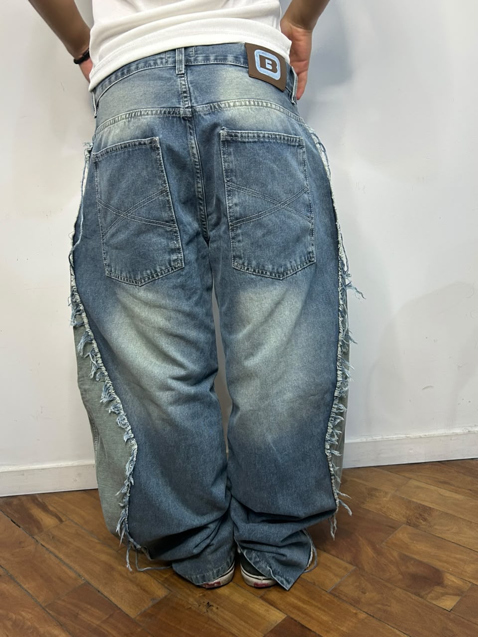 Jean baggy bordado